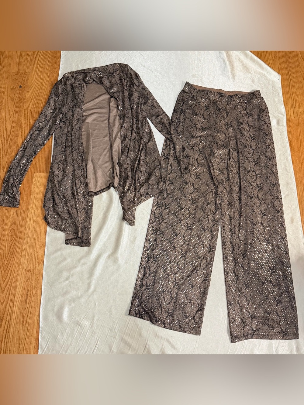 Susan Graver Occasions Snakeskin Print Sequin Two-Piece Set Pants XS Cardigan S